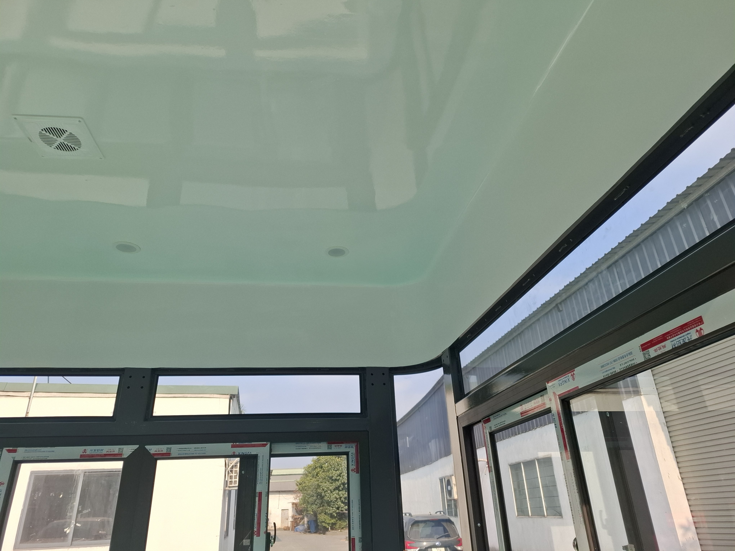 Sử dụng kết hợp nhiều loại vật liệu